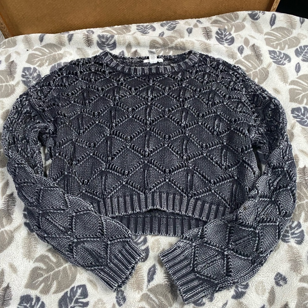 Tilly’s knit sweater